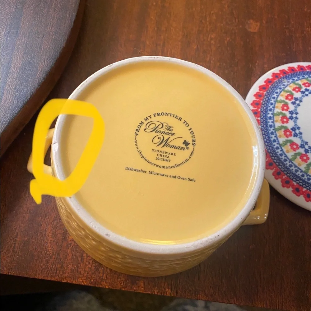 The Pioneer Woman Dazzling Delilahs, mini casserole dish with lid. Like new